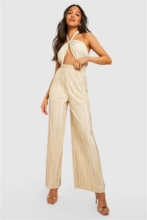 Plisse Halterneck Wide Leg Jumpsuit Boohoo