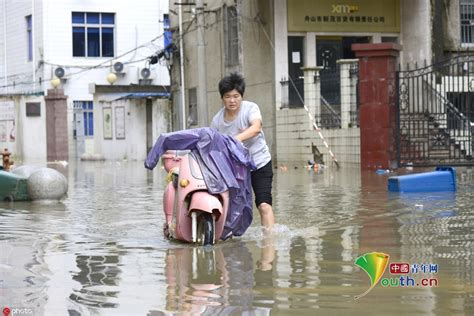 台风“米娜”过境后 浙江舟山定海城区积水严重新闻频道中国青年网