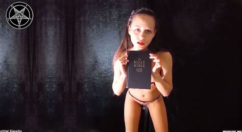 Holy Allah EGTbURFVUAAH TR Porn Pic