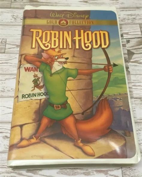 Robin Hood Masterpiece Collection Vhs White Clam Shell Walt Disney