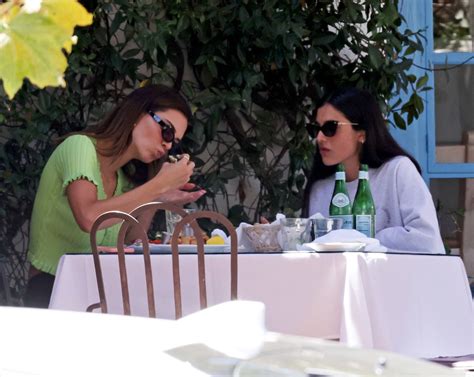 Kendall Jenner Sexy In Mini Skirt Hot Celebs Home