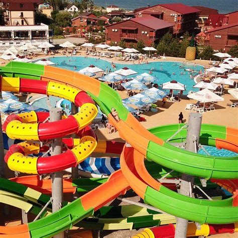 GOLDEN BEACH - Hotel Reviews (Berdyansk, Ukraine)