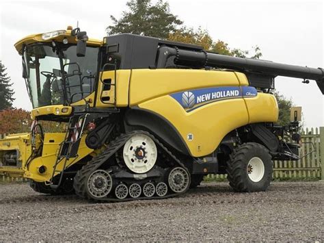 New Holland CR 9090 Mähdrescher technikboerse