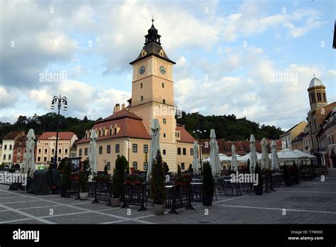 Brasov, Romania - August 2017: Brasov Council Square (Centrul Vechi ...