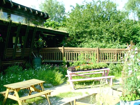 The Centre for Wildlife Gardening, Peckham - Highbury Wildlife