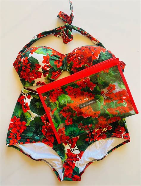 Red Geranium Printed Bandeau Bikini Hardly Ever Worn It