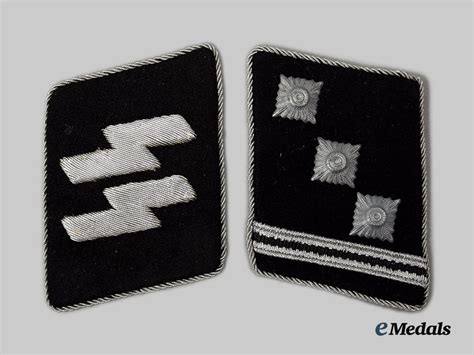 Germany Ss A Set Of Waffen Ss Obersturmführer Collar Tabs Emedals