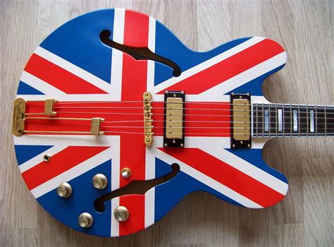 Noel Gallagher Union Jack Sheraton The Painted Player