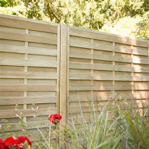 Hartwood X Horizontal Weave Fence Panel