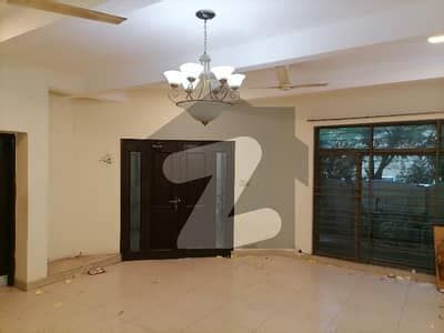 A Spacious 10 Marla House In Askari 10 Sector D Askari 10 Sector D