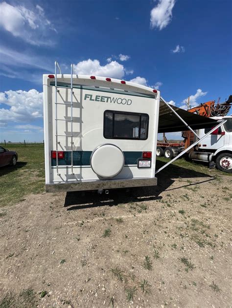 2000r Ford E350 Fletwood Tioga 10cylinder Motorhome Rvs And Motorhomes Calgary Kijiji