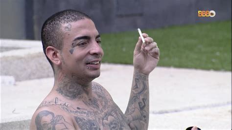 Boninho Cria Regra Por Excesso De Cigarro No Bbb Massa News