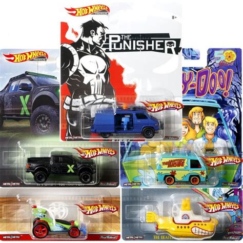 HOT WHEELS RETRO ENTERTAINMENT SET OF Punisher Beatles Scooby Doo Toy Story Ford