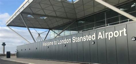 Stansted Airport Lounges - Access, Menu & Priority Pass