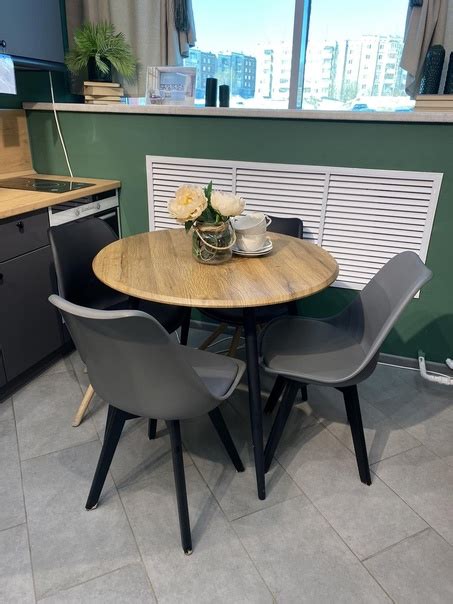 РАСПРОДАЖА СТУЛЬЕВ С ВЫСТАВКИ СО СКИДКОЙ Стулья находятся в ТЦ ...