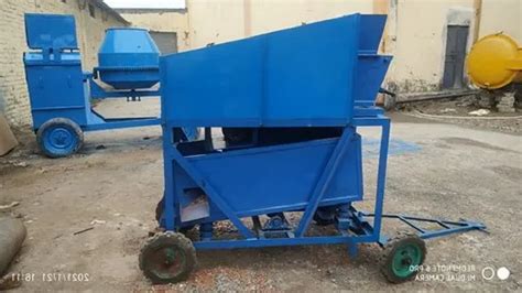 UNIVERSAL ENGINEERING Mild Steel Stone Crusher Machine Capacity 500kg