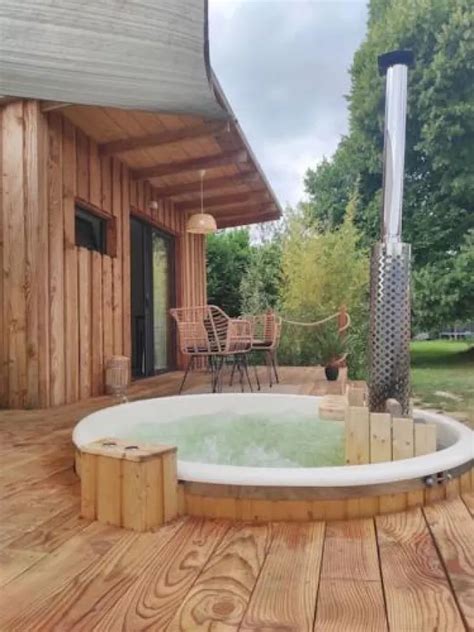 Cabane Ania Avec Jacuzzi Privatif Ch Teau Chervix