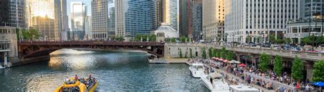 Chicago Riverwalk | Entrance Fee, Opening Hours & More