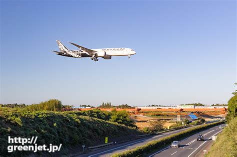 成田で飛行機～誘導灯と高速の組合せの美 Mgt Greenjet 飛行機撮影記