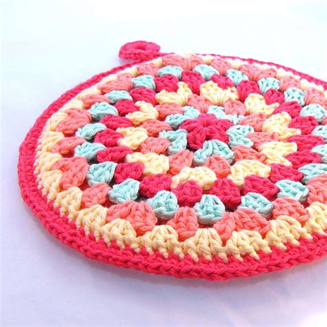 Crochet Round Granny Square Hot Pad Pot Holder 22 00 Via Etsy