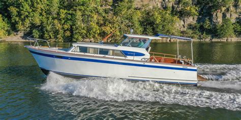 Chris Craft Roamer Yachts