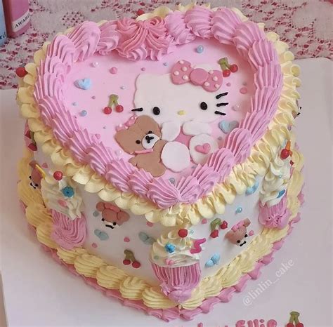 ʚ kimi ɞ on Twitter Hello kitty cake Hello kitty house Hello kitty