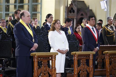 Presidenta De La Rep Blica Dina Boluarte Particip En La Misa Y Te