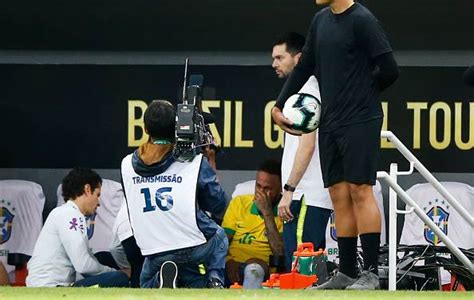 Neymar Leaves Field Crying In Brazil Win Ruled Out Of Copa America