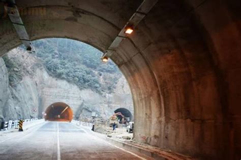 Km Z Morh Tunnel Is Set For Early Completion Will Link Sonmarg