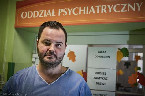 Psychiatra Zgłaszają się do mnie ozdrowieńcy po koronawirusie Mają