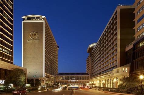 Galt House Hotel And Suites Louisville Ky What To Know Before You