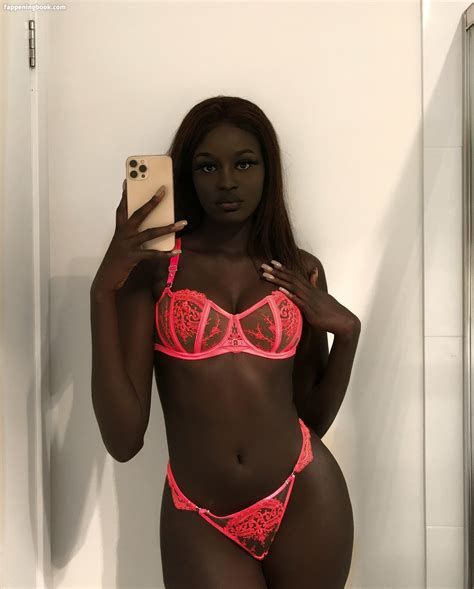 Anyang Deng Anyangdeng Nude Onlyfans Leaks The Fappening Photo