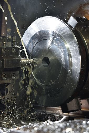 Spindle Chuck Dan Dipasang Bagian Logam Dalam Pocessing Pada Presisi Tinggi Cnc Mesin Bubut