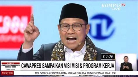 Cak Imin Potong Tumpeng Di Ikn Nusantara Disentil Gibran Saat Debat Cawapres Cek Faktanya