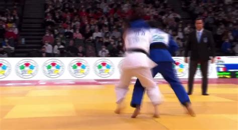 Qué Pasa on Twitter Judoca francesa es eliminada por combatir con