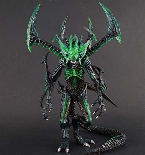 NECA Kenner Style King Alien Figure Alien Figure Predator Alien Art