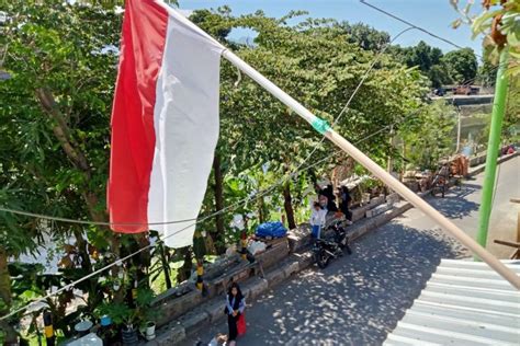 Camat Dinonaktifkan Karena Tak Kibarkan Bendera Begini Aturan