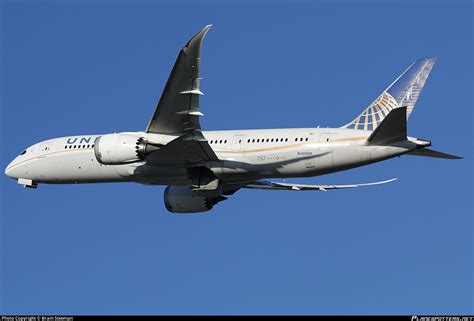 N United Airlines Boeing Dreamliner Photo By Bram Steeman