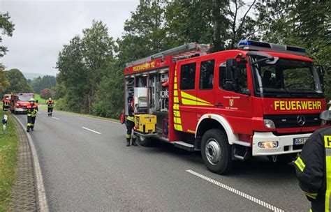 Update Pkw Kracht Gegen Baum Unfall Bei Grebenhain