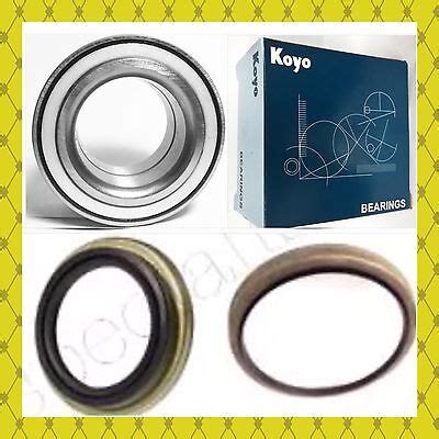 Koyo Genuine Front Wheel Hub Bearing Seal For Toyota