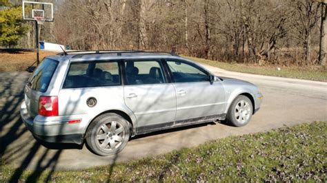 2002 Volkswagen Passat GLX 4 Motion Wagon 4 Door 2 8L Silver