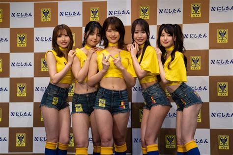 人気レースクイーン、現役アイドルらで結成！ 才能と個性が溢れる『3代目シントトロイデンガールズ』お披露目 ニッポン放送 News Online