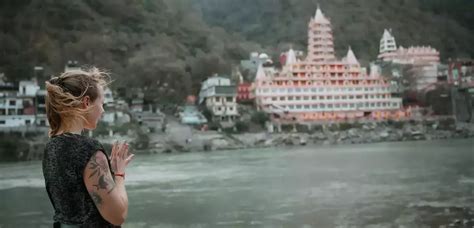 Yoga Teacher Training In India Guru Yogpeeth In Rishikesh