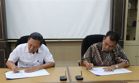 Penandatanganan Memorandum Of Agreement MoA Fakultas Teknologi