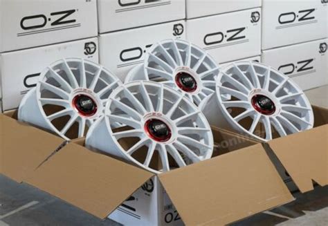 Oz Superturismo Evoluzione Wrc Weiß 4 Felgen 19 Zoll Für Audi Rs3 Typ