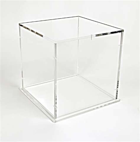 Vitrine Plexiglas A Cube Et Son Pi Destal Sur Roues Ludovic