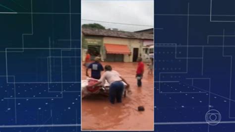 Chove Em 24 Horas Mais Da Metade Do Esperado Para Fevereiro No Interior