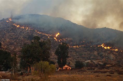 Two People Are Killed In California S Devastating Fairview Fire Burning Over 2 000 Acres Of