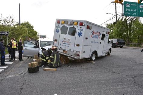 Ambulance Crashes While Taking Patient To Nassau Hospital Plainview Ny Patch