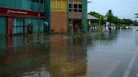 Chuva forte provoca transtornos em Ilhéus BN NEWS ITACARÉ